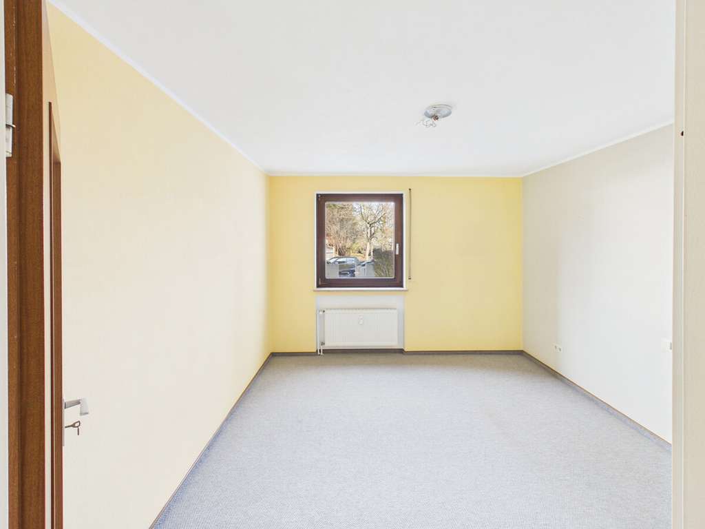 Immobilie in Kaufering - Helle 3-Zimmer-Eigentumswohnung in Kaufering mit Raum für eigene Ideen - Bild 3