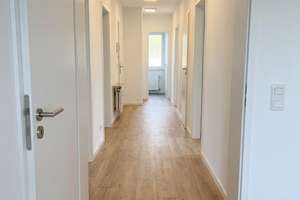 Lichtdurchfluteter Erstbezug nach Modernisierung: 3-Zimmer-Wohnung mit Südwest-Balkon  & Garage – Die vollständige Adresse der Immobilie erhältst du vom Anbieter., 42113 Uellendahl-Katernberg, Wuppertal – Vorschaubild 17