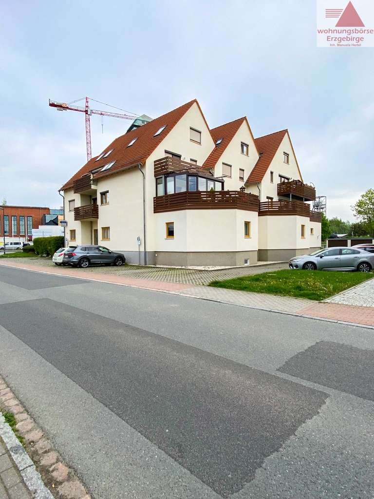 Immobilie in Oelsnitz/Erzgeb. - Vermietete Eigentumswohnung mit Balkon und Stellplatz in zentraler Lage von Oelsnitz nahe Stollberg - Bild 4