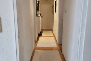 Lebendiges Zuhause in Augsburg: 3-Zimmer-Wohnung mit Balkon – Schöpplerstraße 23, 86154 Links der Wertach-Süd, Augsburg – Vorschaubild 3