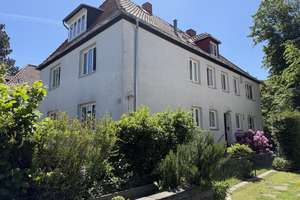 Absolute Rarität direkt am Prinzenpark! Individuelle 2-3 Zi.-Dachgeschosswhg. mit sonnigen Balkon