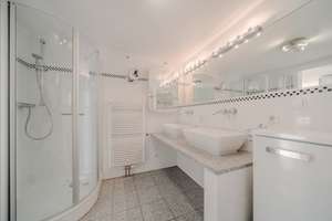 Property thumbnail 24