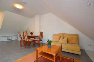 Modern möblierte 1-Zimmerwohnung in Würzburg/Frauenland mit Balkon