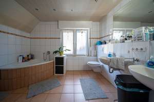 Doppelhaushälfte mit Anbau und eigenem Pool - Ruhiges und zentrales Wohnen in Kleve – Bödickerstraße 2, 47533 Kleve – Vorschaubild 18
