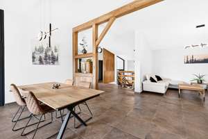 Architektenhaus am Waldrand von Willmering– großzügiges Split-Level-Wohnen, frisch modernisiert! – Die vollständige Adresse der Immobilie erhältst du vom Anbieter., 93497 Willmering – Vorschaubild 2