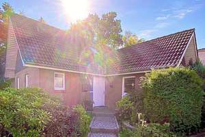 Vollständig renoviertes Haus mit sieben Zimmern, Einliegerwohnung und EBK in Buchholz i.d.N. – Eibenweg 1, 21244 Buchholz in der Nordheide – Vorschaubild 2