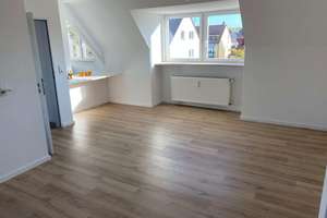 Feines kleines Apartment in ruhiger Stichstraße...Dachstudio in Nürnberg-Nord/Ziegelstein – Die vollständige Adresse der Immobilie erhältst du vom Anbieter., 90411 Ziegelstein, Nürnberg – Vorschaubild 3