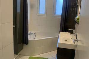 4-Zimmer-Wohnung mit Balkon und EBK in Stuttgart – Die vollständige Adresse der Immobilie erhältst du vom Anbieter., 70178 Feuersee, Stuttgart – Vorschaubild 4