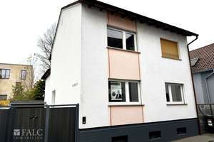 "Ruhig gelegenes Wohnhaus mit großzügiger Raumaufteilung, Werkstatt und Stellplätzen in Darmstadt" – Waldstraße 14, 64297 Eberstadt, Darmstadt – Vorschaubild 2