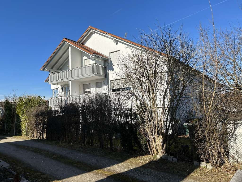 Immobilie in Diedorf - Herrliche 3 ZKB DG Wohnung mit Balkon – provisionsfrei - vermietet -ruhige Lage in Lettenbach - Bild 1