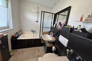 Kapitalanlage mit Perspektive: Junges Zweifamilienhaus in Bonn-Friesdorf – 53175 Friesdorf, Bonn – Vorschaubild 12