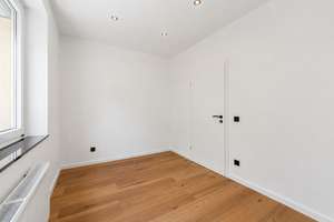Möbliert, kernsaniert, Campus gegenüber: 2-Zimmer-Wohnung mit Balkon in Derendorf – 40476 Derendorf, Düsseldorf – Vorschaubild 10