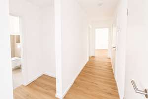 4-Zimmer Wohnung mit Garten, überdachtem Stellplatz und Einbauküche! – Die vollständige Adresse der Immobilie erhältst du vom Anbieter., 26133 Kreyenbrück, Oldenburg (Oldenburg) – Vorschaubild 10