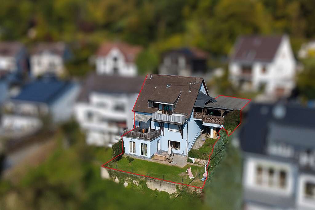 Immobilie in Linz am Rhein - Gepflegtes Dreiparteienhaus in bester Aussichtslage! - Bild 0