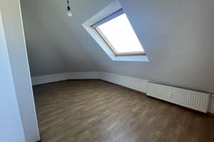 Befristet, teilmöbliert: DG-Maisonette mit 4 Zimmern, EBK, Nähe U-Bahn – Die vollständige Adresse der Immobilie erhältst du vom Anbieter., 70327 Wangen, Stuttgart – Vorschaubild 15