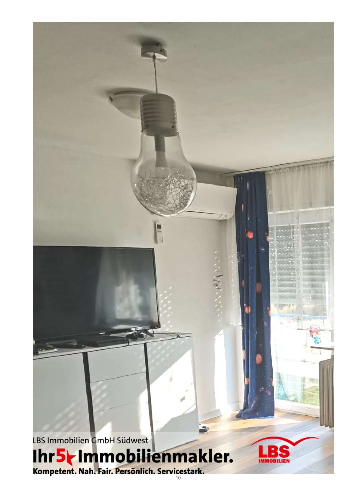 Immobilie in Bischweier - Klimatisierte Dachgeschosswohnung mit Balkon und viel Tageslicht

 - Bild 2