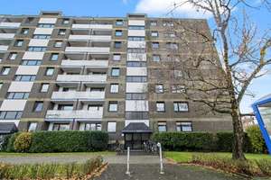 Attraktive 4-Zimmer-Wohnung mit 2 Balkonen auf der Sonnenseite  – Die vollständige Adresse der Immobilie erhältst du vom Anbieter., 47475 Kamp-Lintfort – Vorschaubild 1
