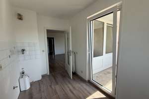 Sofort frei - einziehen und wohlfühlen mit Süd-Balkon! – Die vollständige Adresse der Immobilie erhältst du vom Anbieter., 30177 List, Hannover – Vorschaubild 2