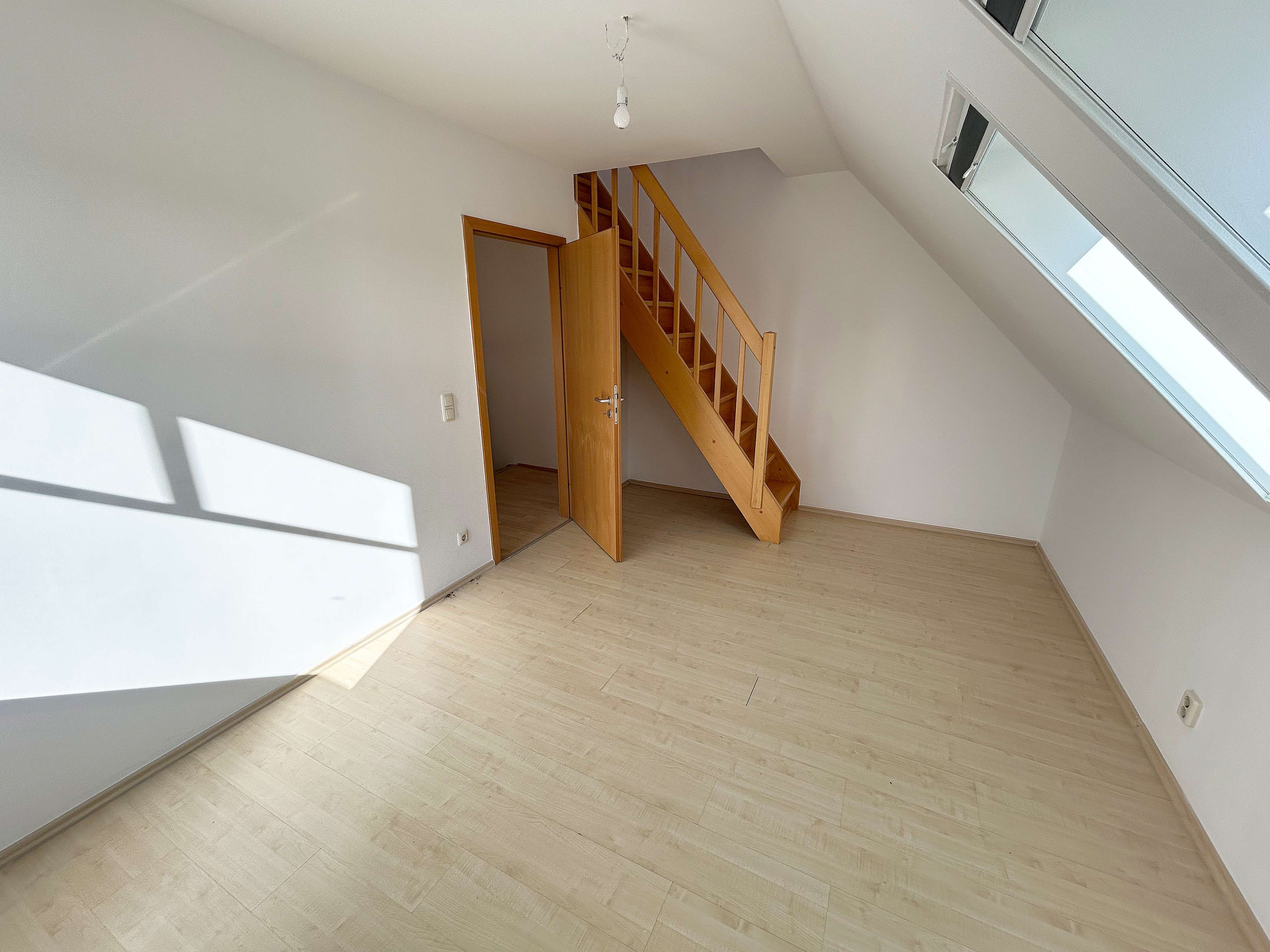 Immobilie in Großschwabhausen - Gepflegtes Reihenendhaus in Großschwabhausen – Wohnen zwischen Weimar & Jena - Bild 0