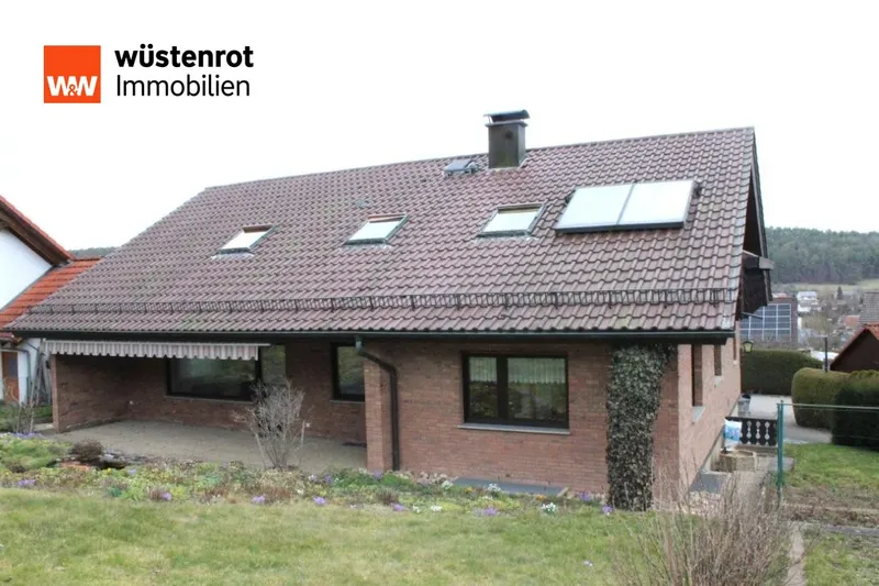 2-unit Zweifamilienhaus – Ostelsheim – Sackgassenlage mit Sauna und Balkonen - 2
