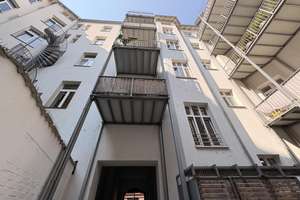 Stilvolle Altbauwohnung mit großem Balkon im Herzen Frankfurts – großzügig, hell und ruhig – 60329 Bahnhofsviertel, Frankfurt am Main – Vorschaubild 3
