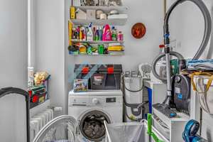 Großzügige 3,5-Zimmer-Altbauwohnung mit Balkon – stilvoll renoviert und modernisiert – Die vollständige Adresse der Immobilie erhältst du vom Anbieter., 10247 Friedrichshain, Berlin – Vorschaubild 9