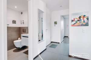 Licht, Lage, Lebensgefühl – moderne Maisonettewohnung in den Elbvororten, sofort bezugsbereit – Die vollständige Adresse der Immobilie erhältst du vom Anbieter., 22589 Sülldorf, Hamburg – Vorschaubild 11