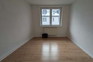 ESSEN-HOLSTERHAUSEN ++ FUßLÄUFIG ZUM UNI-KLINIKUM ++3. OG++3 Zi.++ BALKON ++ 1x KFZ-STELLPL. AM HAUS – Die vollständige Adresse der Immobilie erhältst du vom Anbieter., 45147 Holsterhausen, Essen – Vorschaubild 7