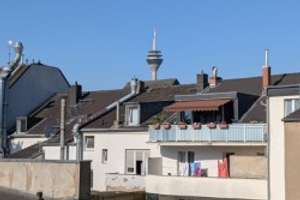Urban Living: Helle 3-Zimmer-Wohnung im Herzen Düsseldorfs (ohne Möbelübernahme) – Flinger Straße 7, 40213 Altstadt, Düsseldorf – Vorschaubild 11