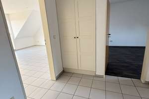 Dachgeschosswohnung mit wenig Schrägen, zentral gelegen – Teutoburger Straße  161, 46119 Klosterhardt-Süd, Oberhausen – Vorschaubild 11