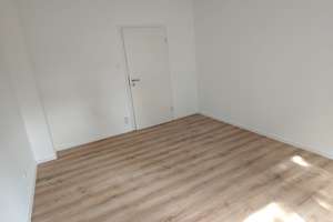 Renovierte 3 Zimmer Wohnung mit Balkon in Duisburg Süd! – Knevelspfädchen 8, 47249 Wanheim-Angerhausen, Duisburg – Vorschaubild 3
