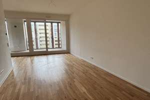 3-Raum-Wohnung im Zentrum: Einbauküche und Balkon – Marienstraße 6, 1067 Wilsdruffer Vorstadt/Seevorstadt-West, Dresden – Vorschaubild 2