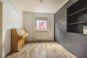 Charmantes Einfamilienhaus mit sonnigem Grundstück
und Garage in sehr beliebter und ruhiger Lage – Die vollständige Adresse der Immobilie erhältst du vom Anbieter., 52078 Brand, Aachen – Vorschaubild 10