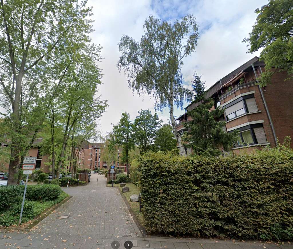 Schöne und zentral gelegene  5-Raum-Maisonette-Wohnung in Köln Weiden