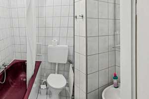 Attraktives Apartment mit Balkon in begehrter Düsseldorfer Innenstadtlage – sofort verfügbar – Die vollständige Adresse der Immobilie erhältst du vom Anbieter., 40215 Friedrichstadt, Düsseldorf – Vorschaubild 4