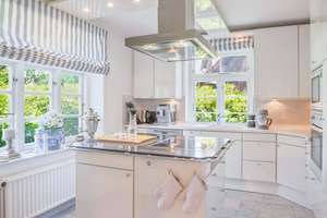 Ein Zuhause mit Seele – stilvoll, geborgen und voller Geschichte – Die vollständige Adresse der Immobilie erhältst du vom Anbieter., 24340 Eckernförde – Vorschaubild 3