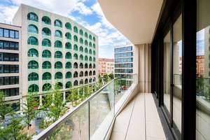 Hochwertige 3-Zimmer-Neubauwohnung in Berlin-Mitte mit Balkon, Fitness, Pool und Stellplatz – Aron-Bernstein-Platz 6, 10117 Mitte (Ortsteil), Berlin – Vorschaubild 5
