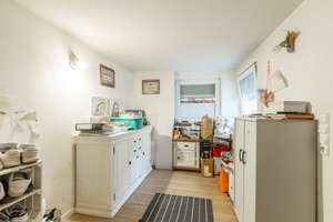 Einfamilienhaus in Stuttgart-Ost: Gewölbekeller, überdachte Terrasse und 2 Bäder – Die vollständige Adresse der Immobilie erhältst du vom Anbieter., 70186 Gablenberg, Stuttgart – Vorschaubild 8
