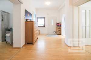 Wohnen mit Charme in Düsseldorf Urdenbach mit großer Sonnenterrasse und Nähe zum Rhein! – Düsseldorf – Vorschaubild 7