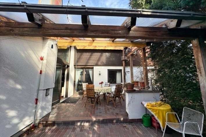 Immobilie in Altdorf bei Nürnberg - Großes freistehendes 1- bis 2-Familienhaus in Altdorf mit Garten und Garage - Bild 3