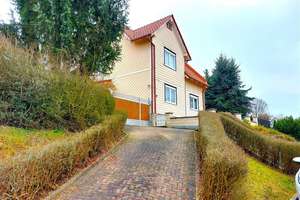 Einfamilienhaus in Kraja: 6 Zimmer, Garten, Garage und viel Platz für die Familie – Hinterdorfstraße 57, 99752 Kraja – Vorschaubild 1