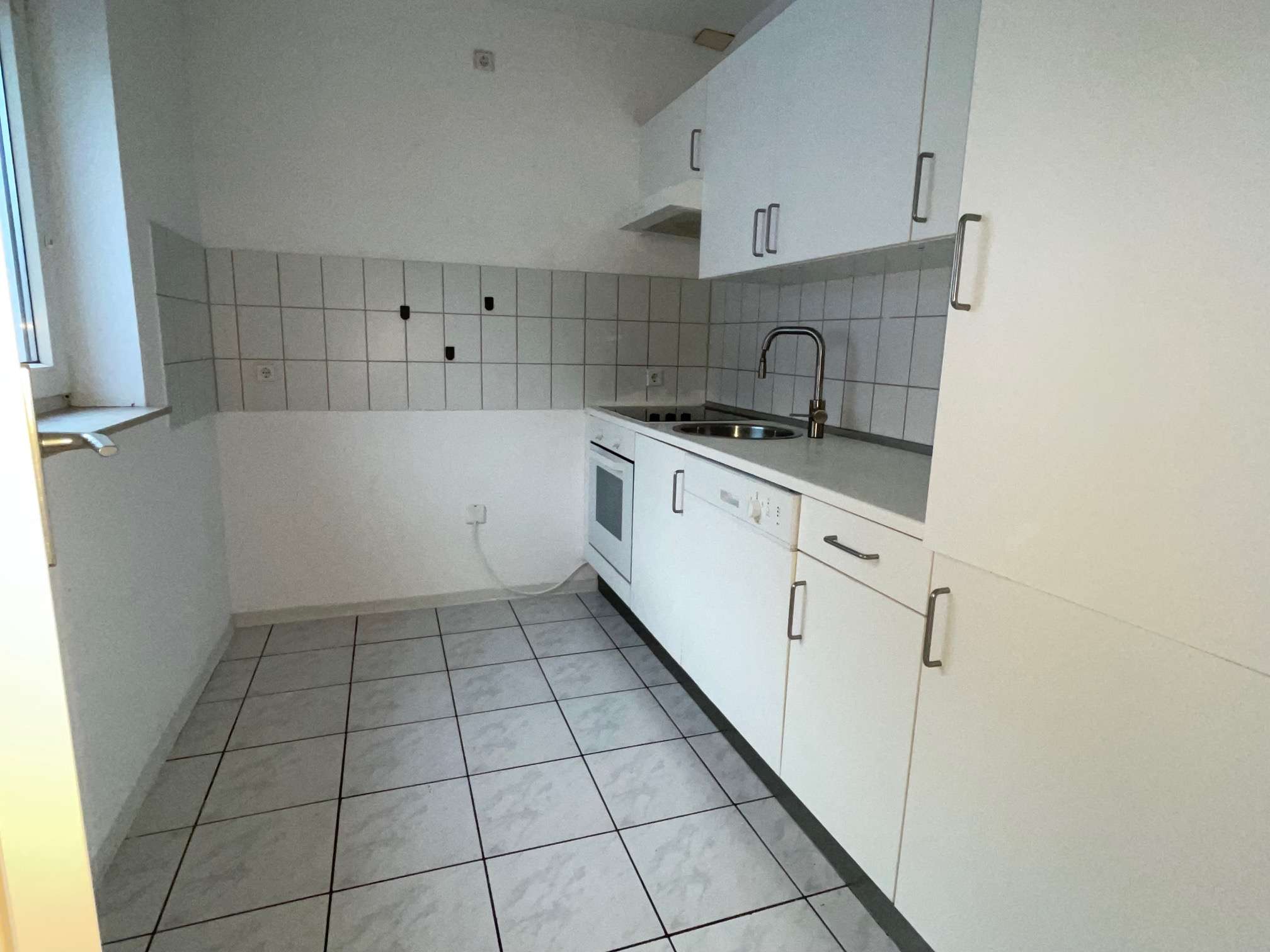 Immobilie in Kirchheimbolanden - EUPORA® Immobilien: -RESERVIERT- Helle Wohnung mit Dachloggia in Kirchheimbolanden. - Bild 2