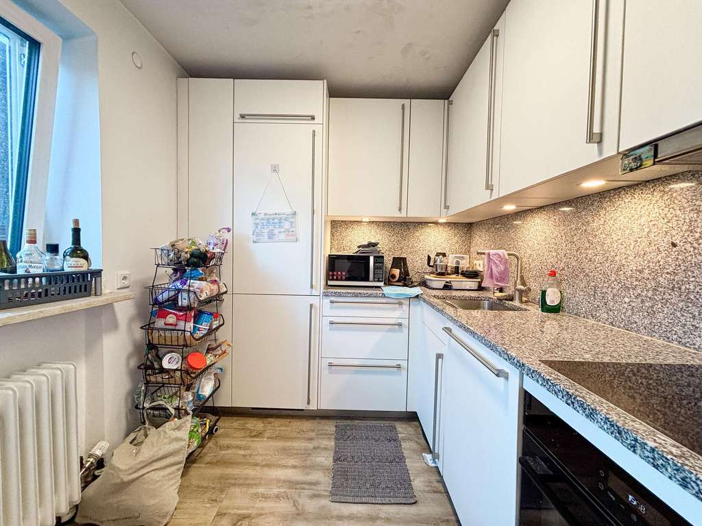 Immobilie in Holzkirchen - Modernisierte Erdgeschosswohnung mit Terrasse & Stellplatz in zentraler Lage - Bild 2