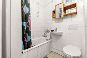 Altbaucharme mit Entwicklungspotenzial – 4-Zimmer Altbauwohnung nahe dem Schanzenviertel – Die vollständige Adresse der Immobilie erhältst du vom Anbieter., 22767 Altona-Altstadt, Hamburg – Vorschaubild 11