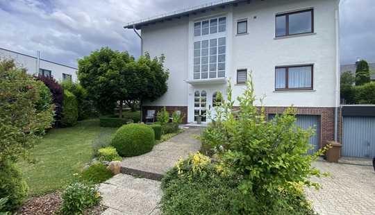 Bild von Attraktives Immobilienangebot Zweifamilienhaus in ruhiger Lage - außergewöhnlich und attraktiv