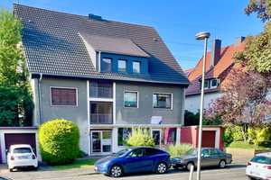 Frisch Renovierte 3-Zimmer-Wohnung mit Balkon am Schlosspark – Clevinghaus Straße 10 A, 44795 Bochum – Vorschaubild 1