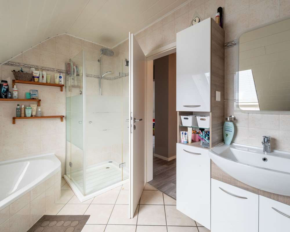 Immobilie in Norstedt - Solide gebaut, energetisch durchdacht und gut gelegen: familiengerechtes Einfamilienhaus in Viöl. - Bild 4