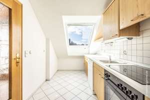 Ca. 91 m² Wohn-/Nutzfläche: Bezugsfreie Dachgeschosswohnung mit offener Galerie und Südloggia – Die vollständige Adresse der Immobilie erhältst du vom Anbieter., 80993 Alt-Moosach, München – Vorschaubild 7