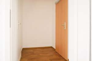 Wohnung mit flacher Dusche sucht nette Mieter – Lumumbastraße 8, 39126 Neustädter See, Magdeburg – Vorschaubild 3