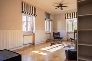 HISTORISCHER CHARME TRIFFT MODERNES FLAIR - Einzigartiger, sanierter Stil-Altbau in FFM-Niederursel – Die vollständige Adresse der Immobilie erhältst du vom Anbieter., 60439 Niederursel, Frankfurt am Main – Vorschaubild 1